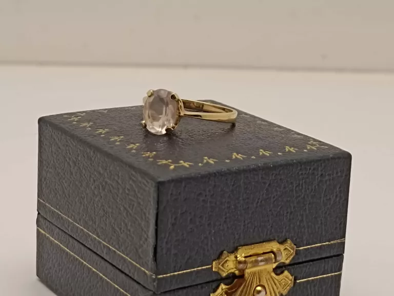 ELEGANCKI PIERŚCIONEK R.16 2,41