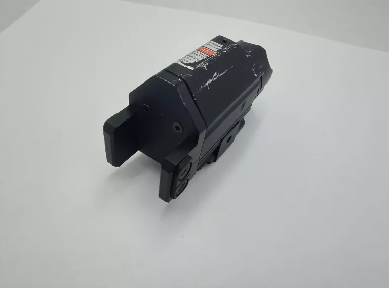 CELOWNIK LASEROWY Z LATARKĄ VECTOR OPTICS