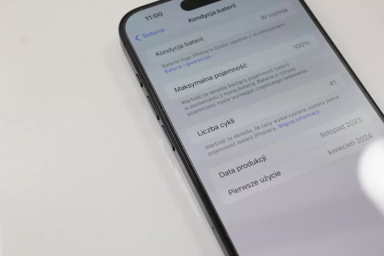 telefon-iphone-15-pro-max-256gb-gwarancja-do-042025-stan-11323-2