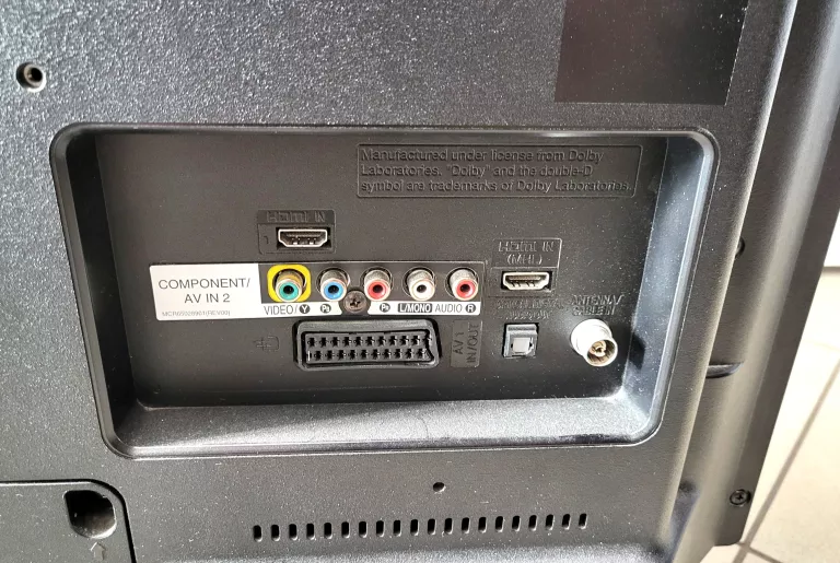 TELEWIZOR 32 LG 32LN5400 + PILOT