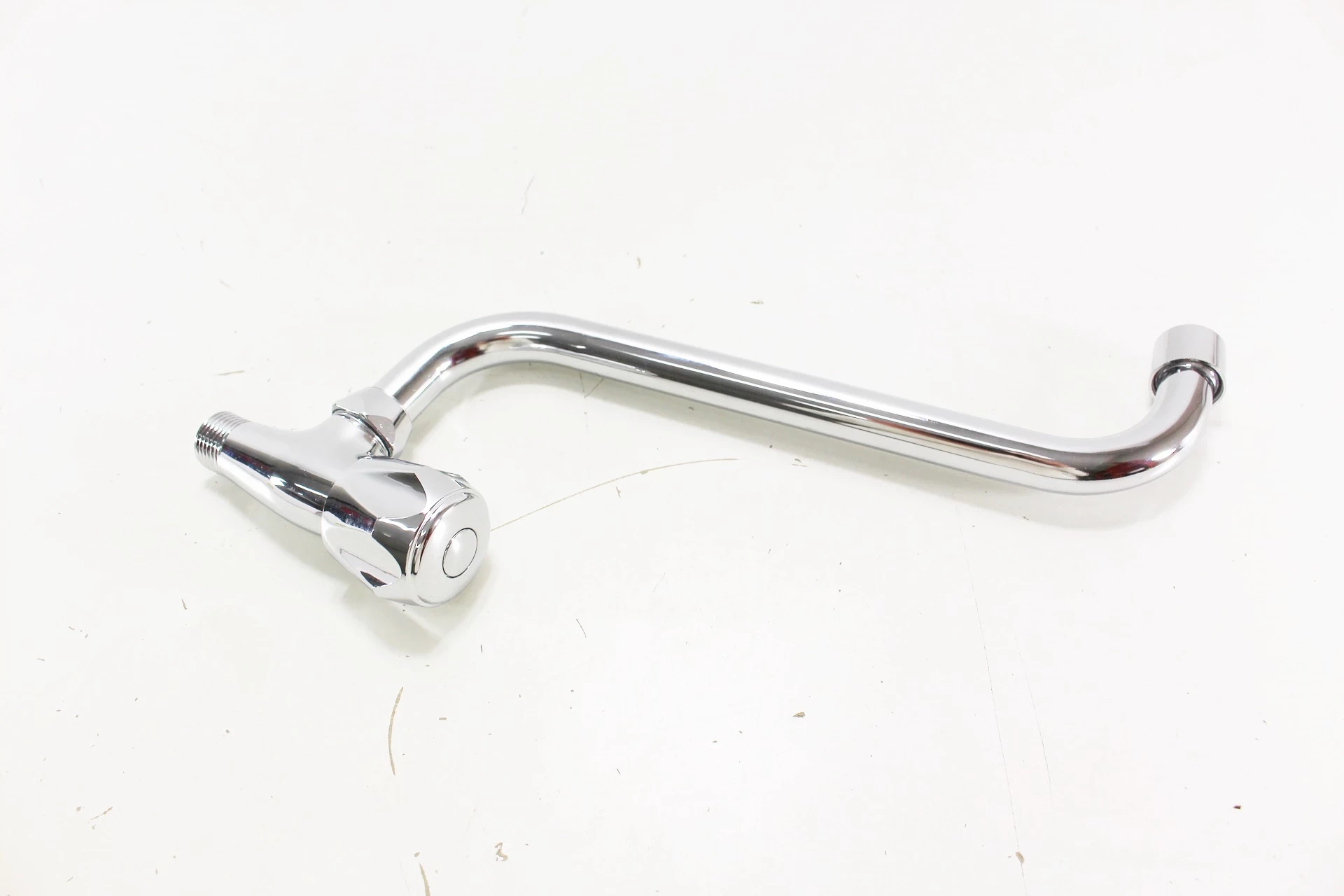 kran-bateria-natynkowy-zwykly-stan-11323-238058