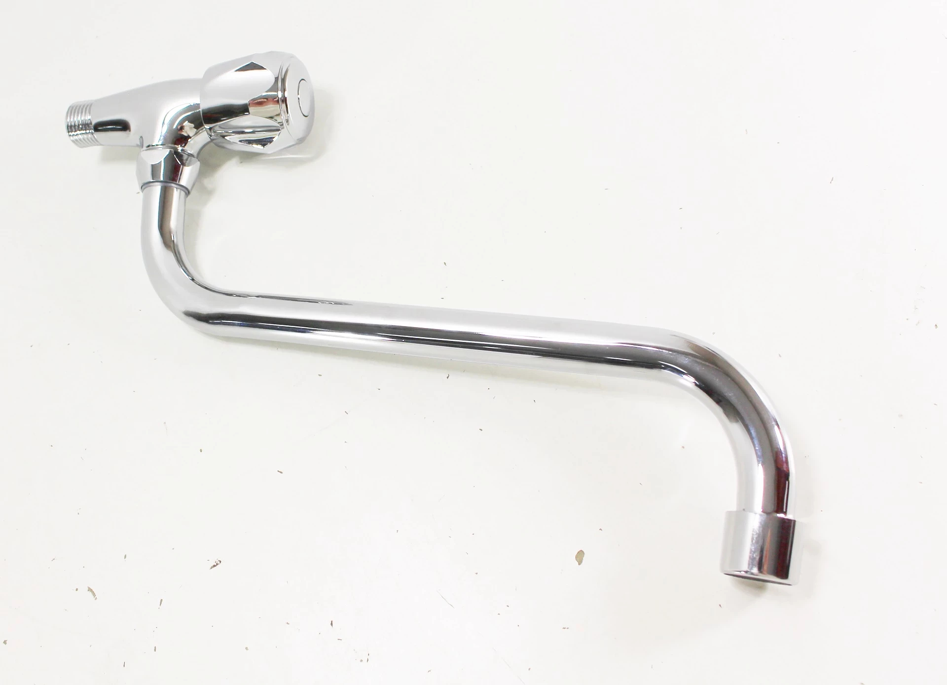 kran-bateria-natynkowy-zwykly-kolor-129044-5