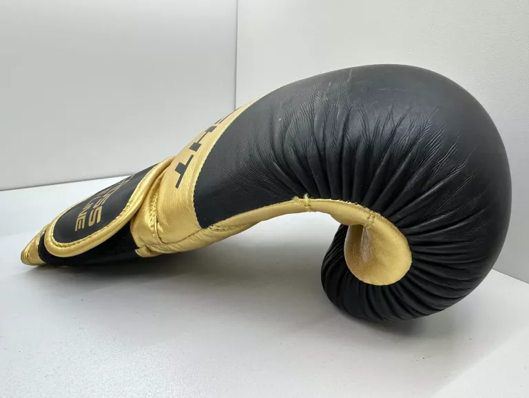 RĘKAWICE BOKSERSKIE IQ BOXEO CZARNO-ZŁOTE 13-0Z