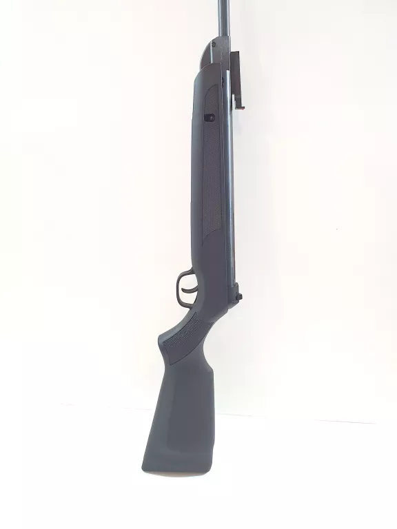 WIATRÓWKA KARABIN HUZAR KAL. 4,5 MM BLACK