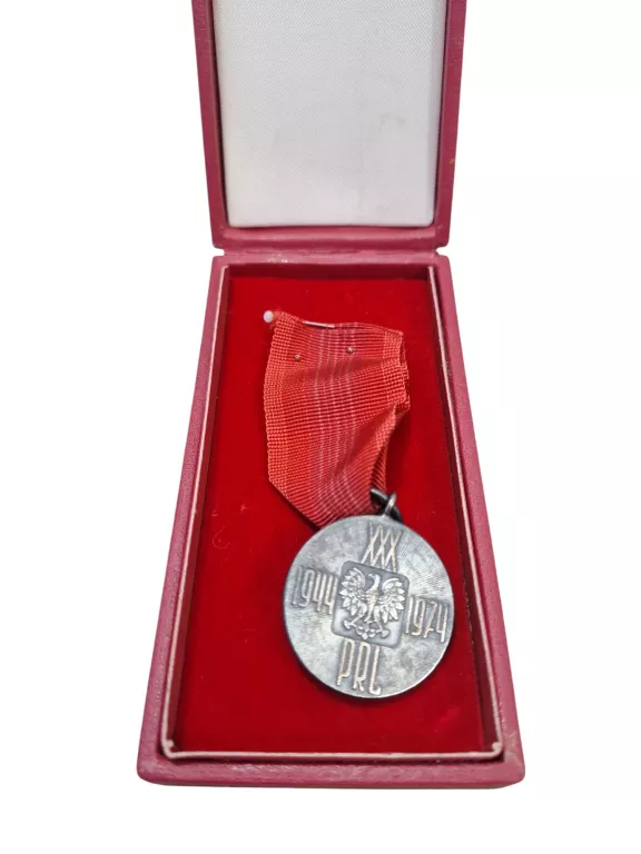 MEDAL WALKA PRACA SOCJALIZM PRL