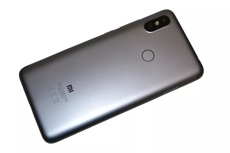 TELEFON XIAOMI REDMI S2 M1803E6G SREBRNY