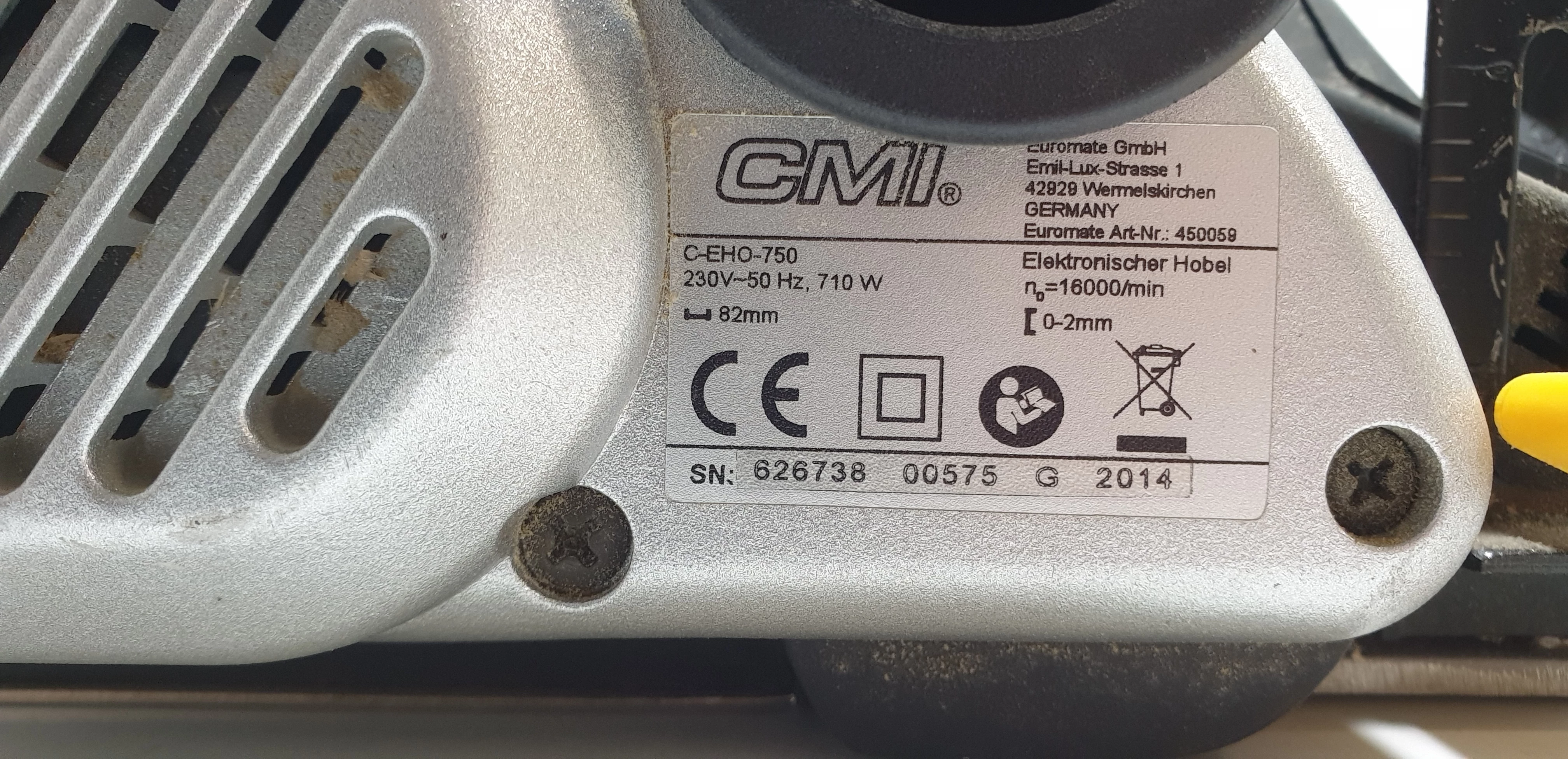 strug-elektryczny-cmi-c-eho-750-710w-szerokosc-strugania-9000