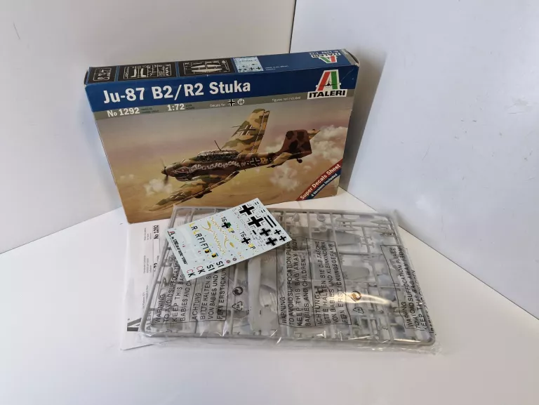 MODELE DO SKLEJANIA SAMOLOTY 6 SZTUK AIRFIX ITALERI REVELL TAMIYA ACADEMY