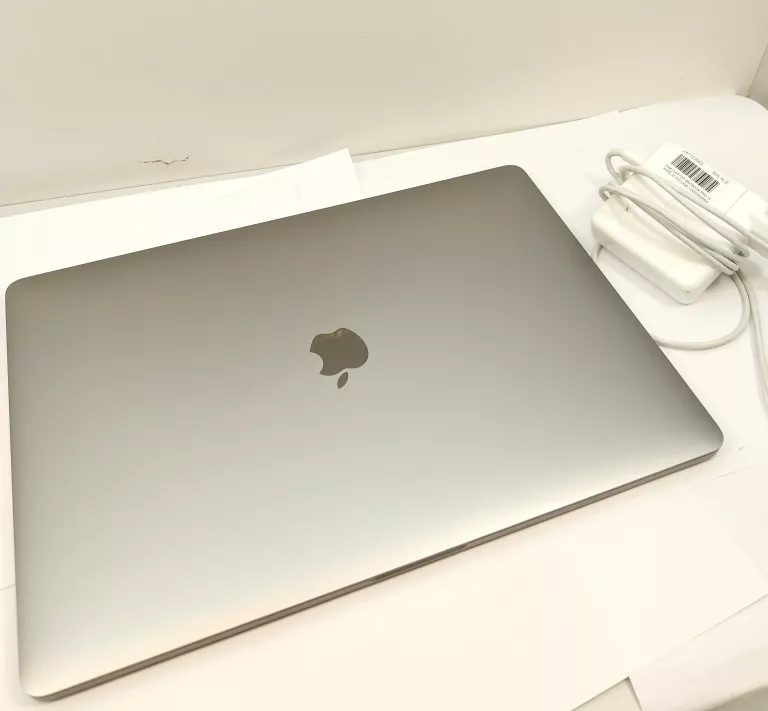 LAPTOP MACBOOK PRO 15 INTEL I9 32/512GB | ŁADOWARKA