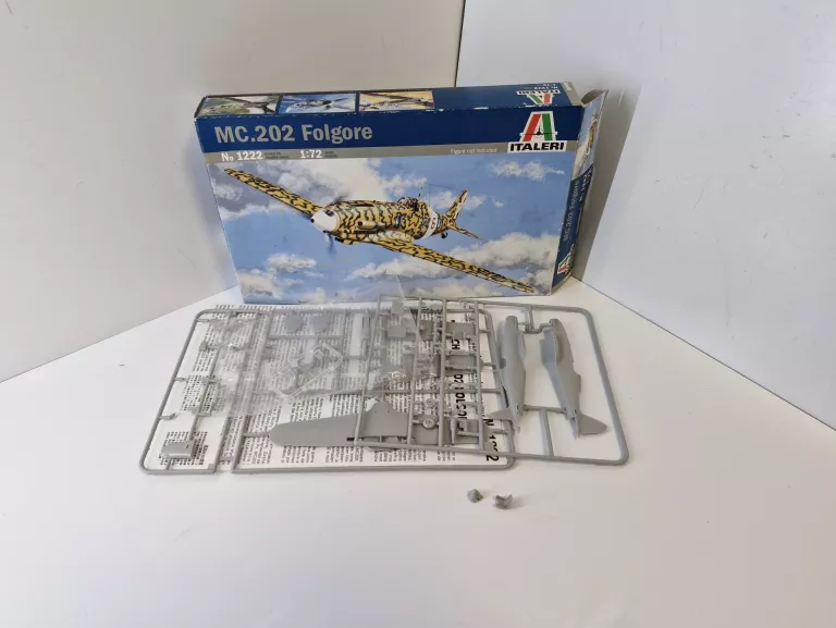 MODELE DO SKLEJANIA SAMOLOTY 6 SZTUK AIRFIX ITALERI REVELL TAMIYA ACADEMY