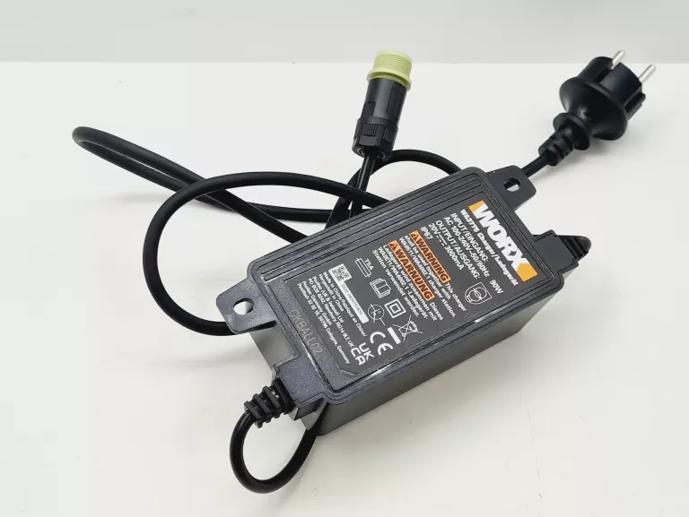 ZASILACZ ŁADOWARKA WORX  (100-240V, 20V, 90W) WA3775