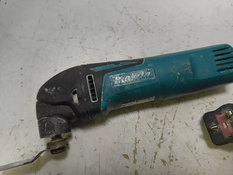 urzadzenie-wielofunkcyjne-makita-tm3000c-stan-11323-2