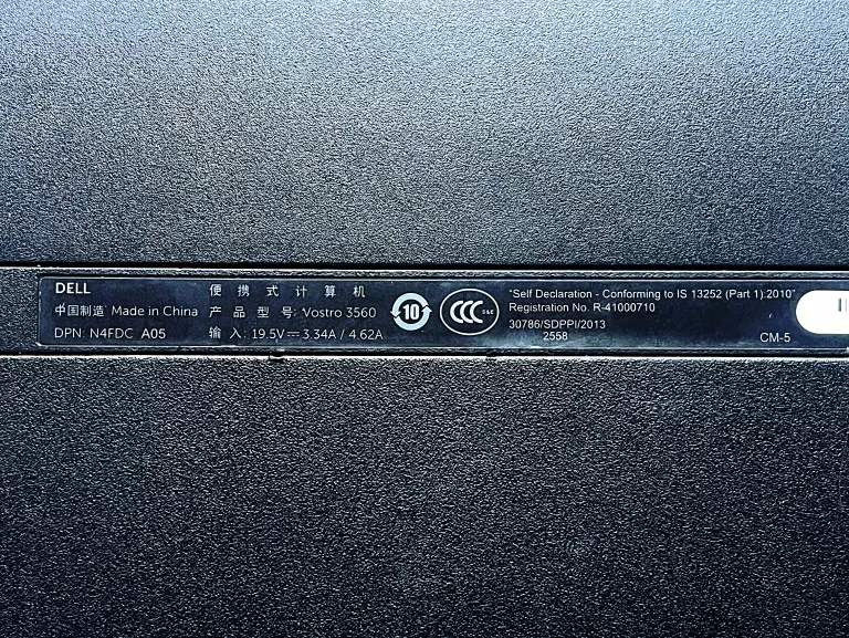 LAPTOP DELL VOSTRO - 3560