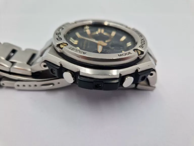 ZEGAREK CASIO G-SHOCK GST-W110D