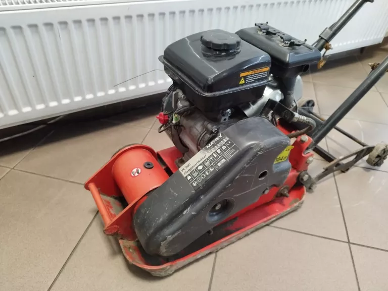 ZAGĘSZCZARKA MATRIX PŁYTOWA UBIJAK SPALINOWA