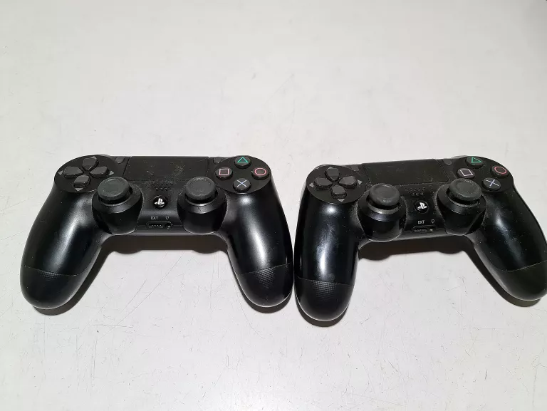 KONSOLA PS4