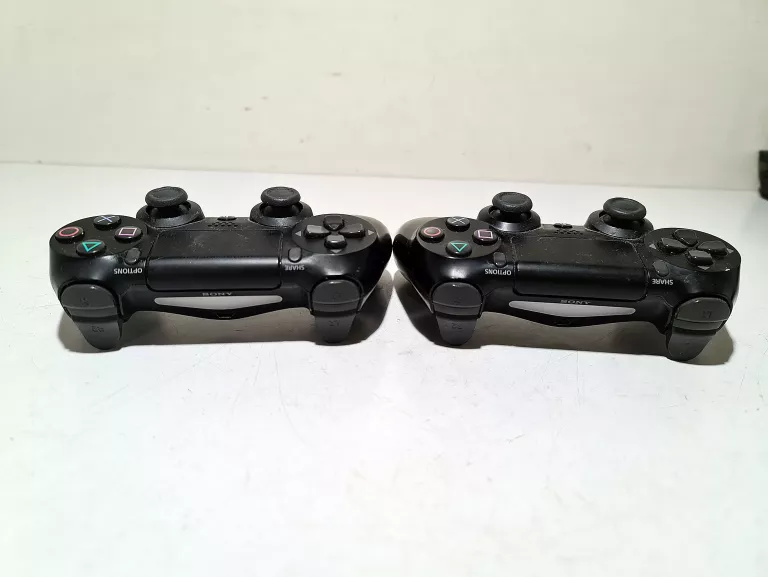 KONSOLA PS4