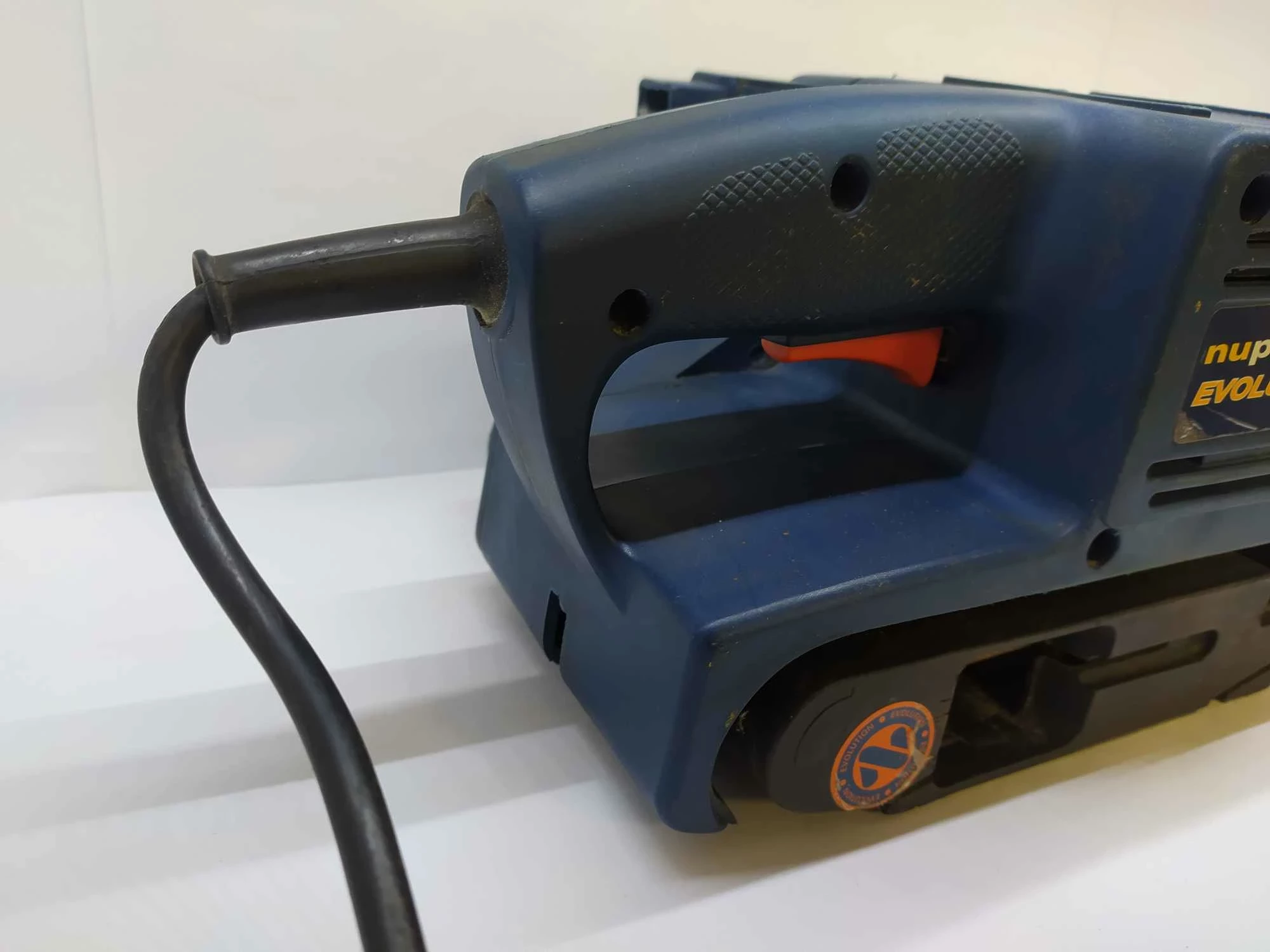 szlifierka-tasmowa-nupower-evolution-npe730-product-id-eb52bce2-f6bb-4790-a53f-a6f146aac0e2