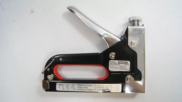 RĘCZNY ZSZYWACZ POWERFIX PROFI Z16531 Z WALIZKĄ +ZSZYWKI