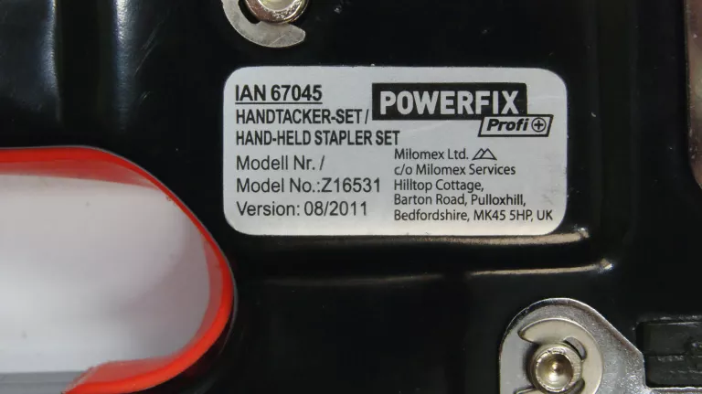 RĘCZNY ZSZYWACZ POWERFIX PROFI Z16531 Z WALIZKĄ +ZSZYWKI