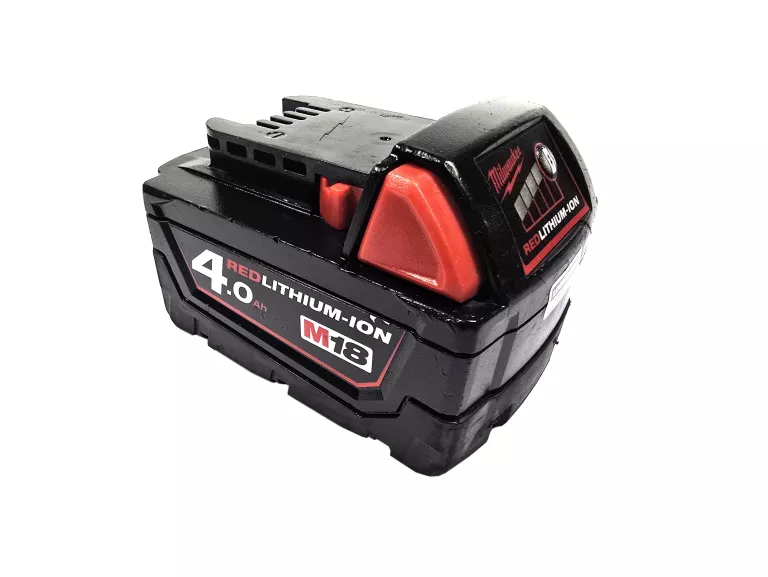 AKUMULATOR MILWAUKEE M18 4AH