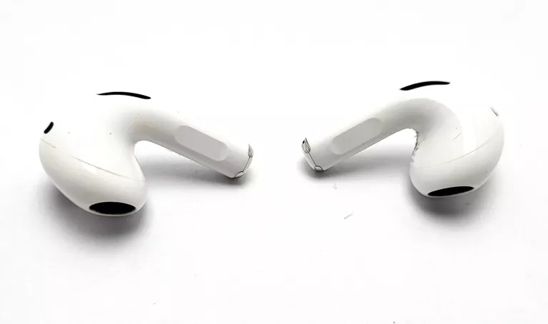 SŁUCHAWKI APPLE AIRPODS 4