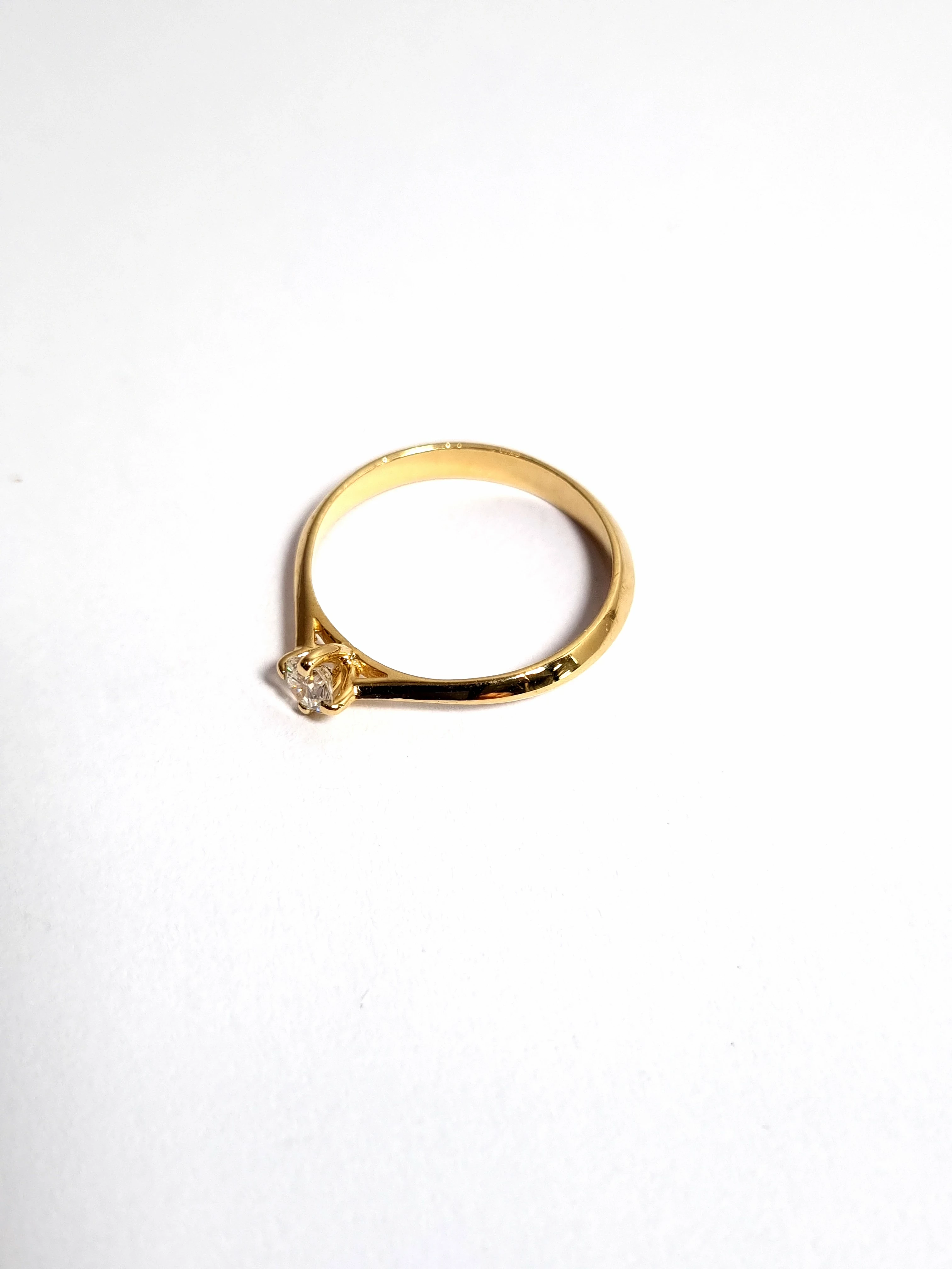 zloty-pierscionek-z-brylantem-585-certyfikat-183g-r13-ean-gtin-5903772002942