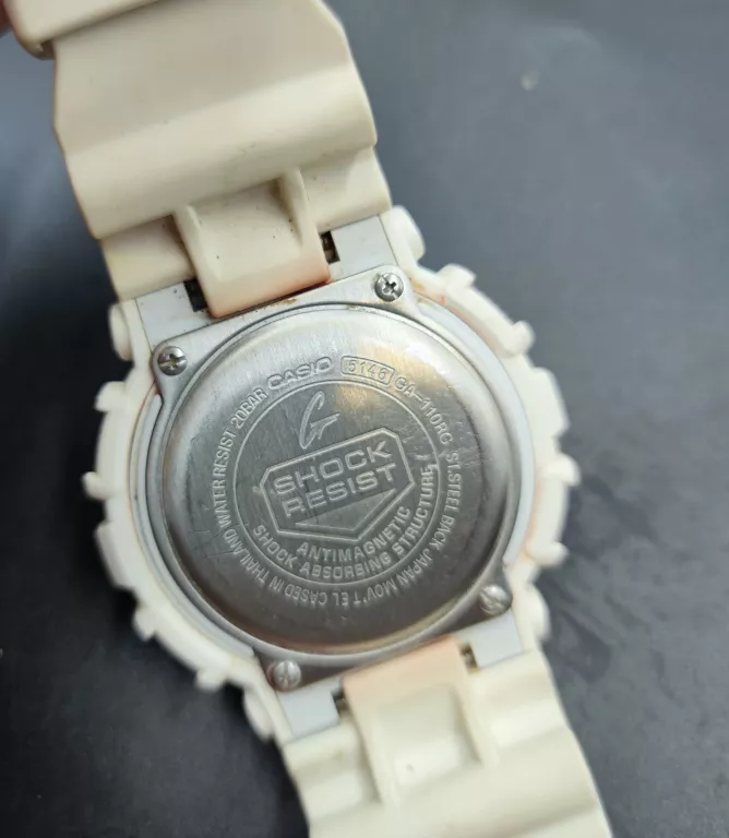 ZEGAREK CASIO G-SHOCK GA-110RG-7AER