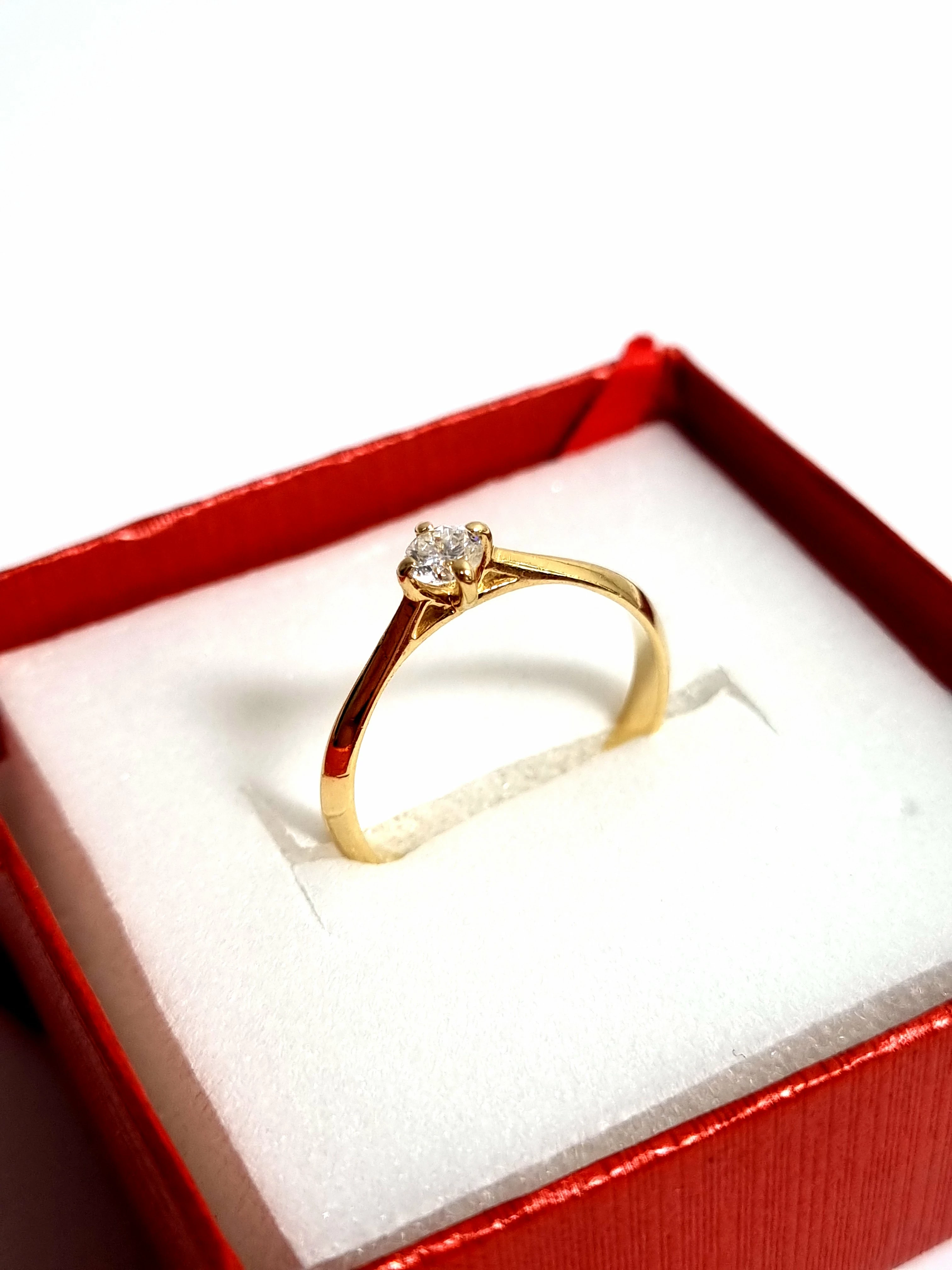 zloty-pierscionek-z-brylantem-585-certyfikat-183g-r13-pucka-4-wejherowo-harbor