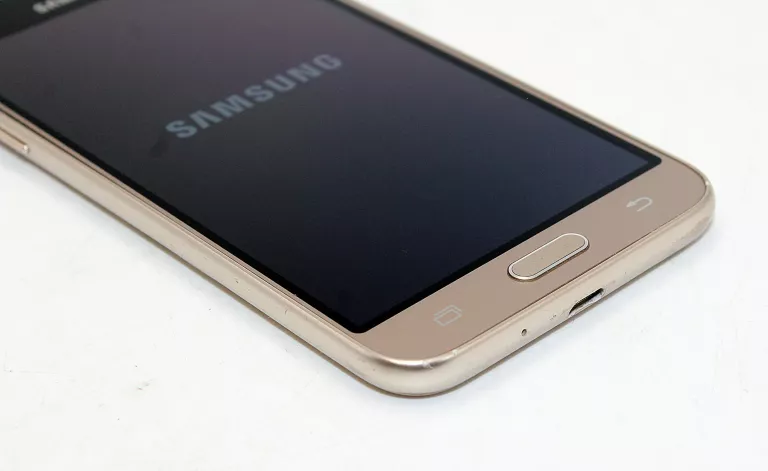 TELEFON SAMSUNG GALAXY J3 2016 (SM-J320F) 1,5+8GB ZŁOTY