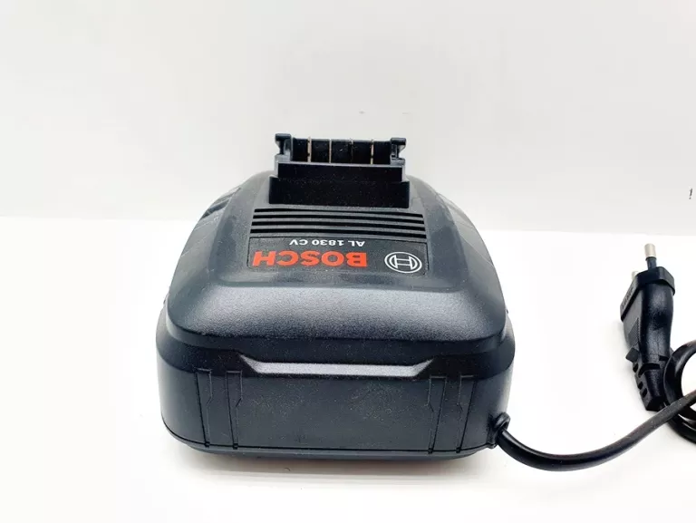 ŁADOWARKA DO AKUMULATORÓW BOSCH CHARGER 18V AL 1830 CV