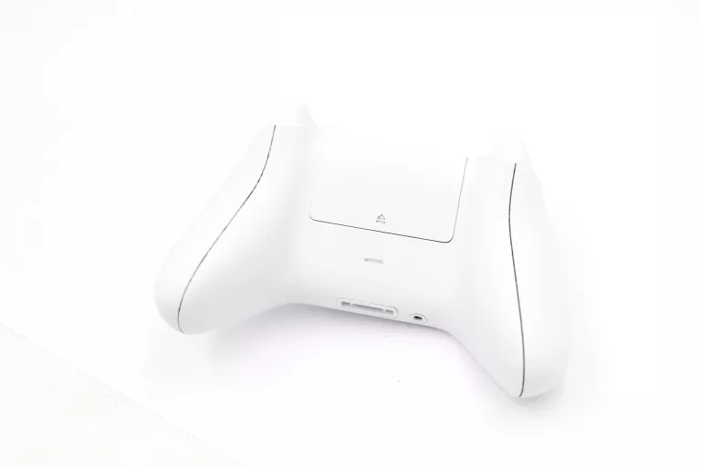 XBOX SERIES WIRELESS CONTROLLER ROBOT WHITE KOMPLET