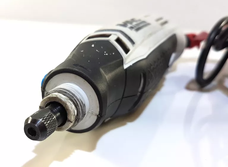 MINISZLIFIERKA MACALLISTER 130 W Z AKCESORIAMI