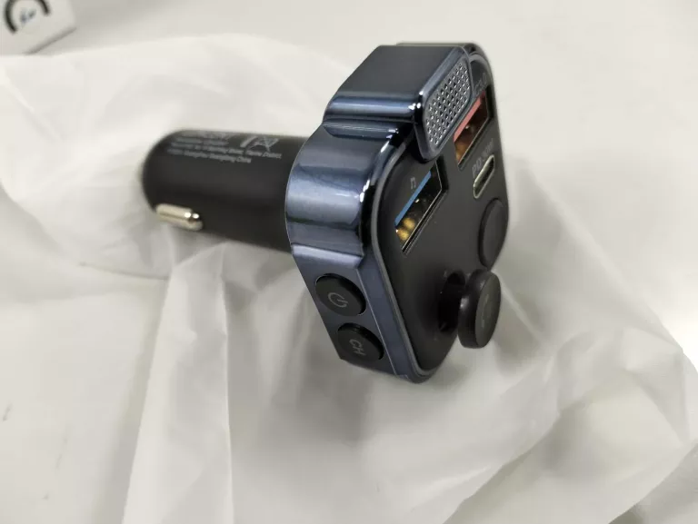 TRANSMITER SAMOCHODOWY LENCENT FM SZYBKA ŁADOWARKA BT AUDIO MP3 3X USB