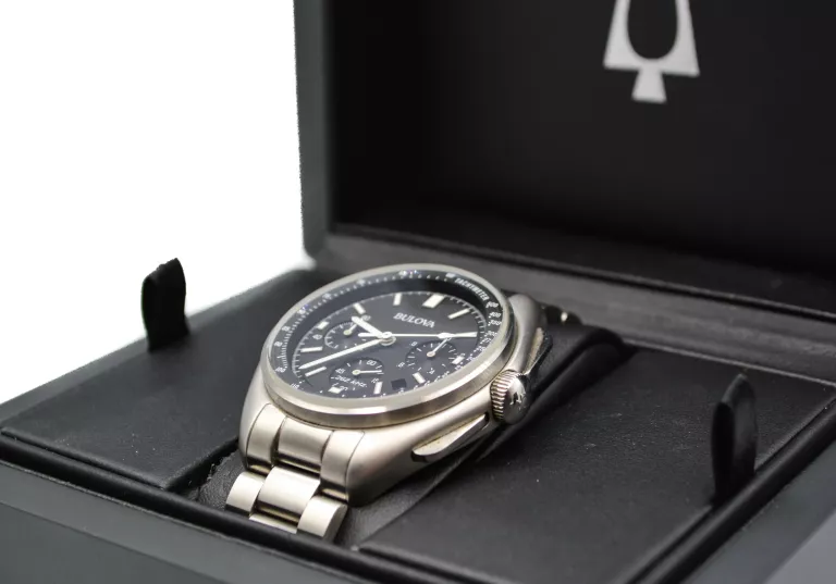 ZEGAREK BULOVA LUNAR PILOT CHRONOGRAPH 96B258