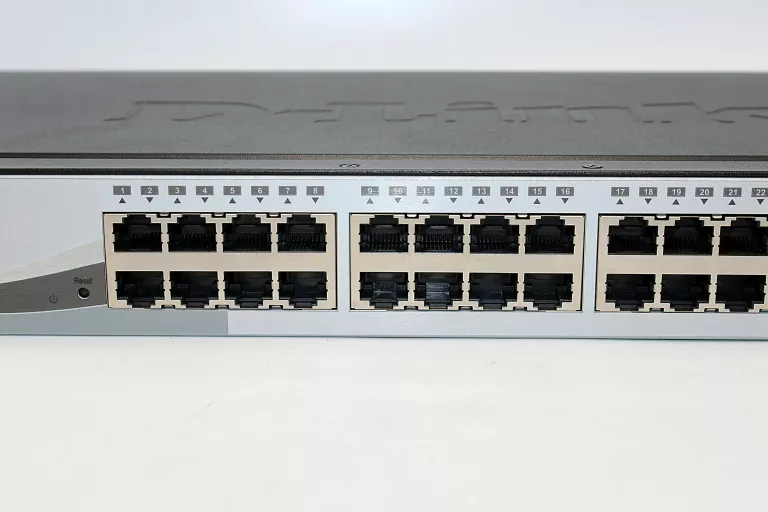 przelacznik-sieciowy-switch-d-link-dgs-1210-24e-48-gbs-20x-lan-stan-11323-2