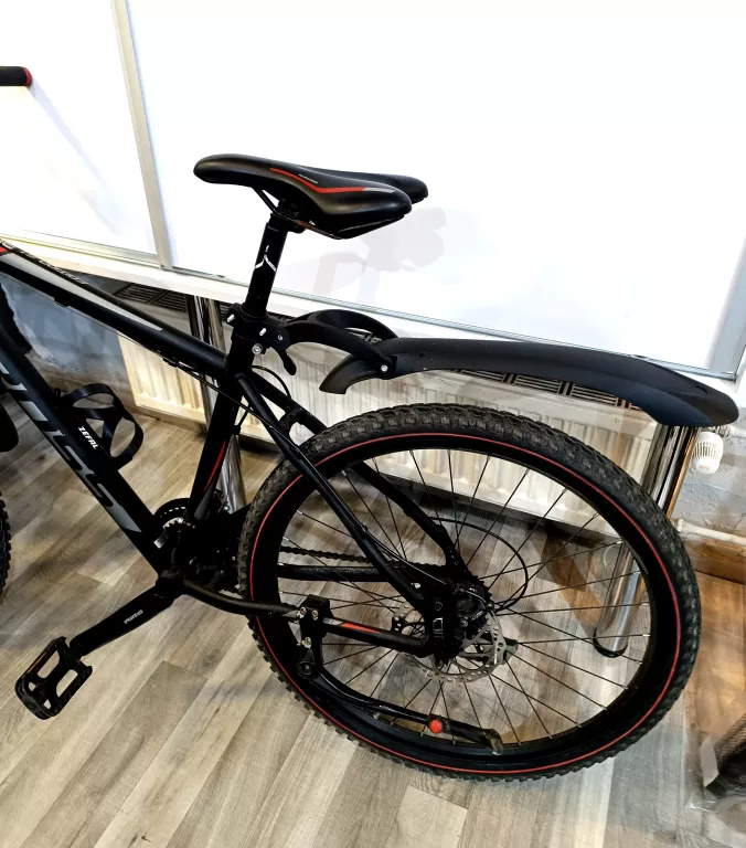 ROWER KROSS BLACK EDITION 6.1 RAMA 26", KOŁA 19"