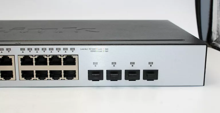 PRZEŁĄCZNIK SIECIOWY SWITCH D-LINK DGS-1210-24/E 48 GB/S 20X LAN