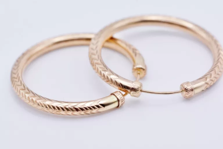 za007-piekne-zlote-kolczyki-duze-kola-z-tloczonym-wzorkiem-375-38mm-motyw-129129-14