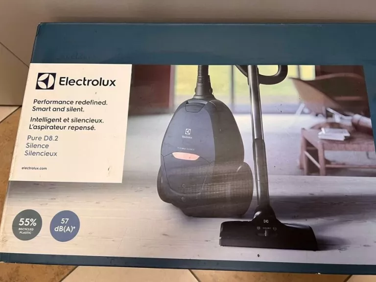 ODKURZACZ ELEKTROLUX PURE D8.2 SILENCE ZESTAW