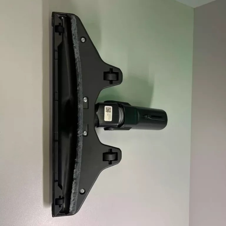 ODKURZACZ ELEKTROLUX PURE D8.2 SILENCE ZESTAW