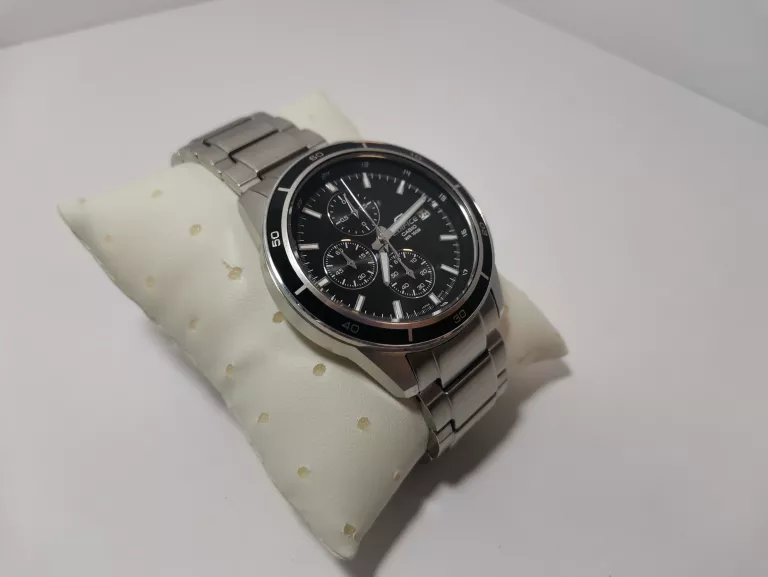 ZEGAREK CASIO EDIFICE EFR-526D-1AVUEF