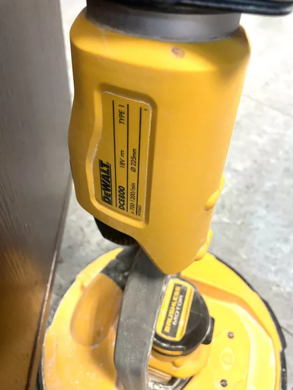 SZLIFIERKA ŻYRAFA DO G-K 225MM 18V DEWALT DCE800N