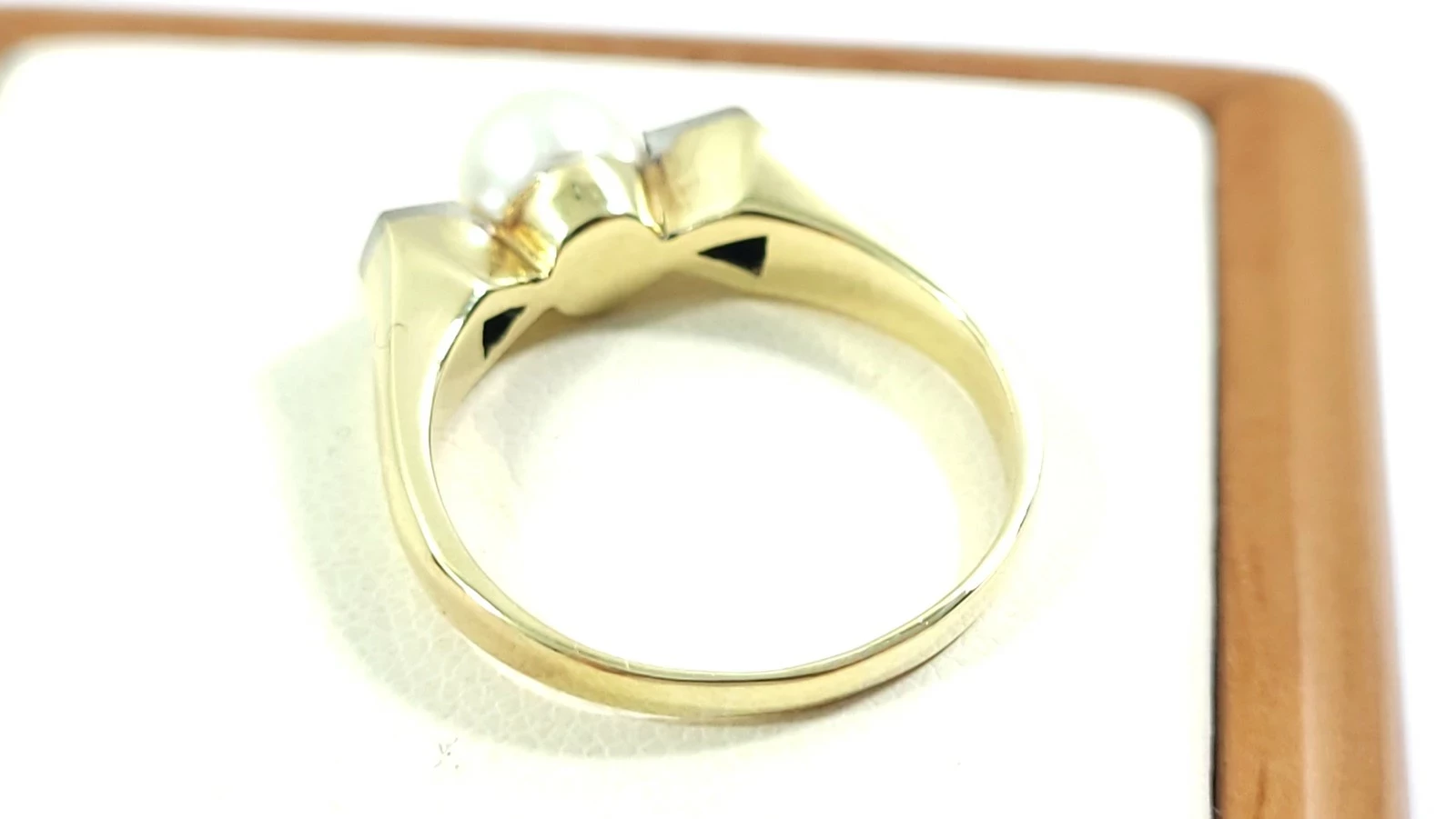 piekny-zloty-pierscionek-z-perla-i-brylantami-p585r15274g-kamien-17088-32