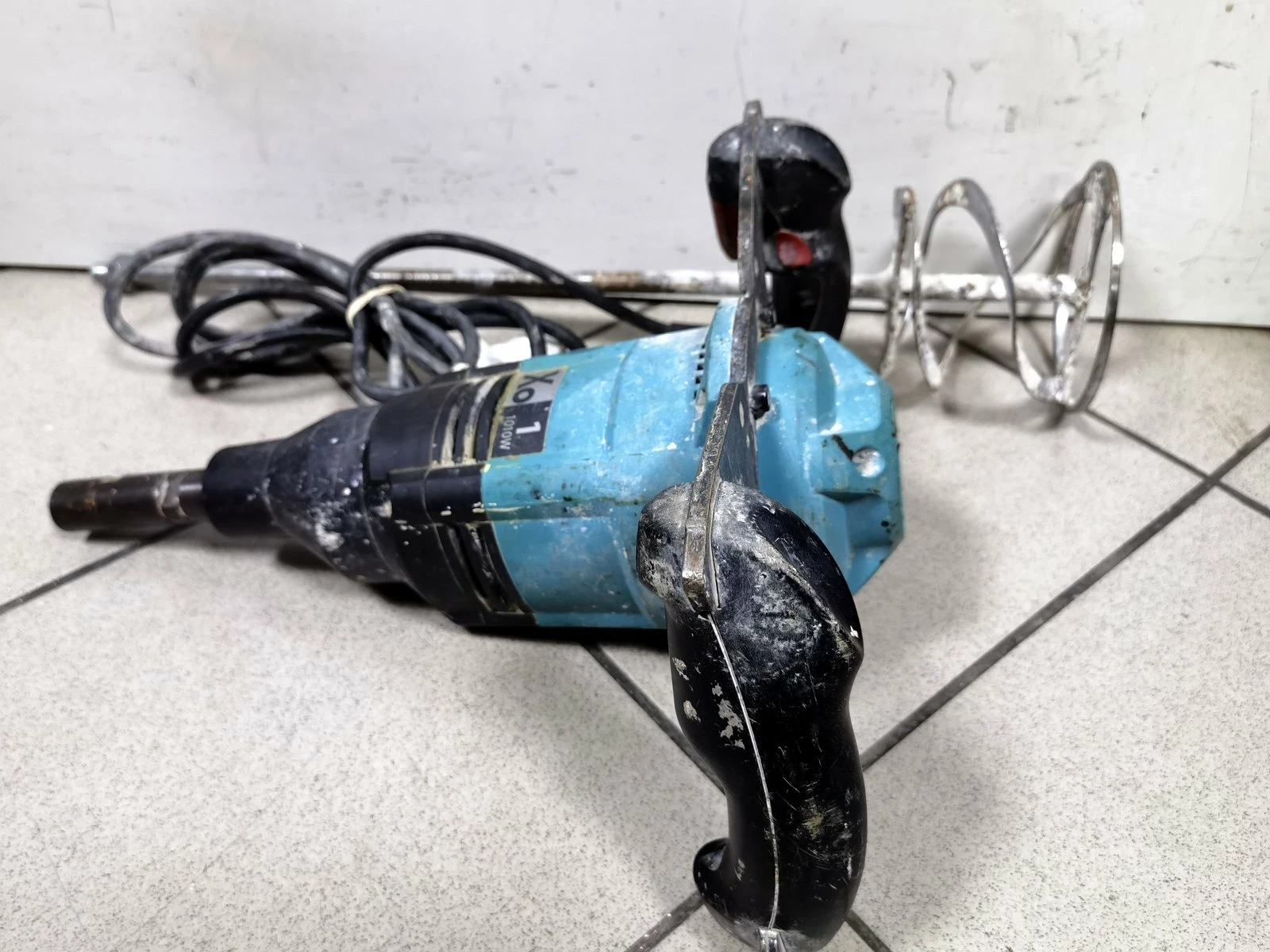 mieszadlo-collomix-xo1-1010w-rynek-4-chodziez