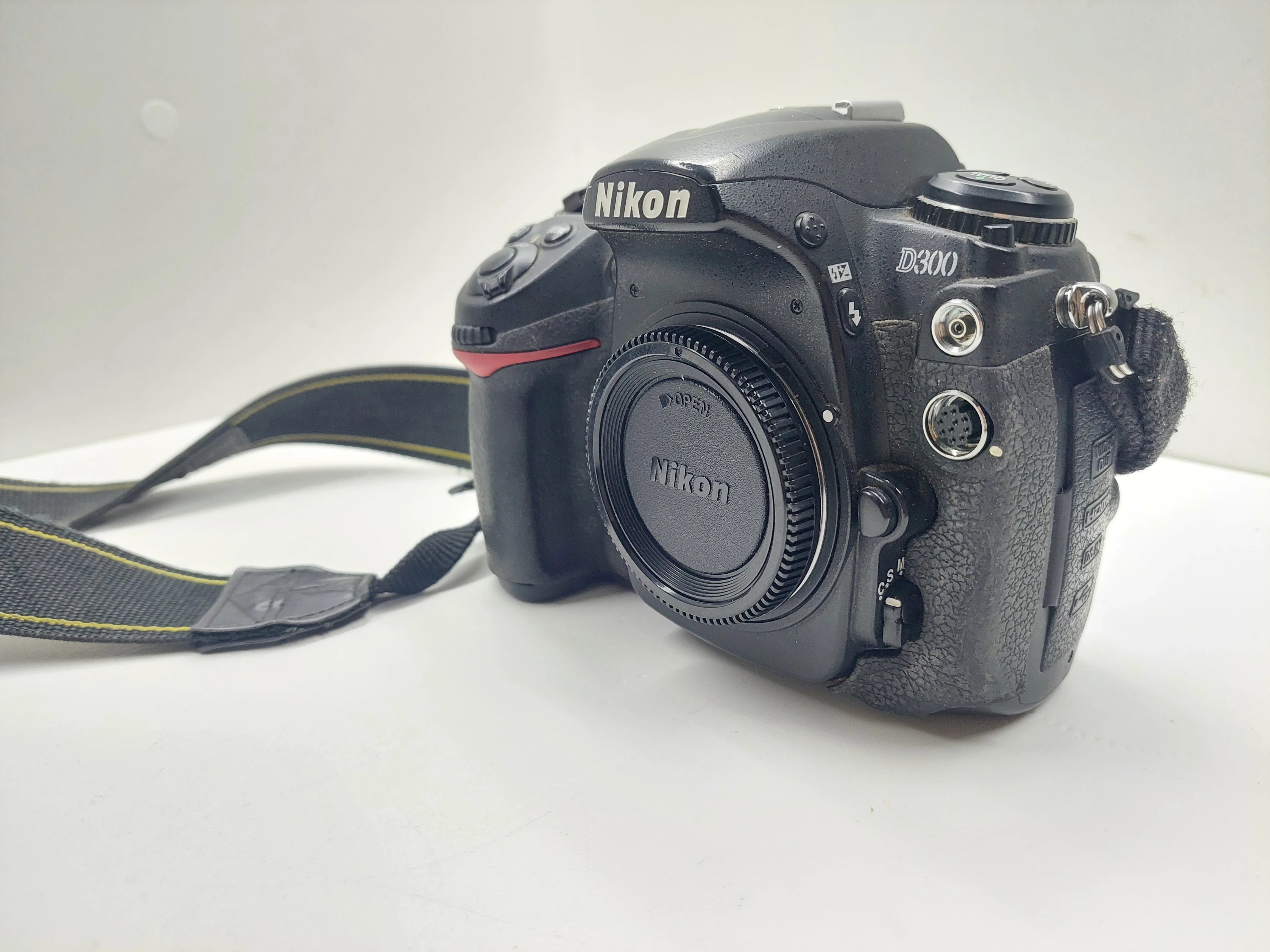 aparat-nikon-d300-lad-rozmiar-matrycy-206882-228774