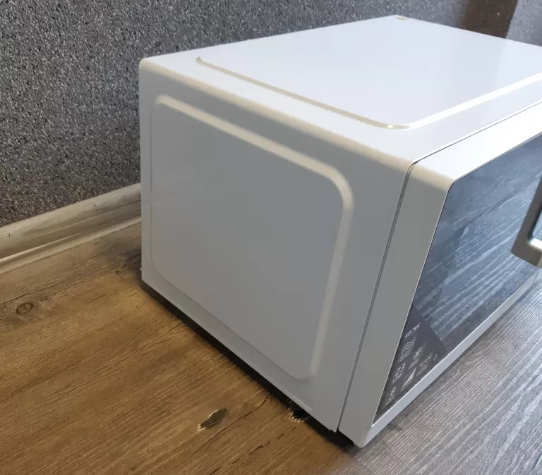 KUCHENKA MIKROFALOWA KOENIC KMWG 2322-42+