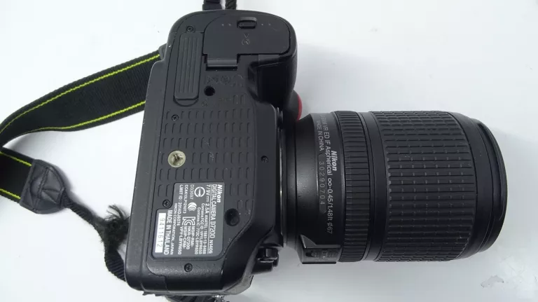 APARAT NIKON D7200 PRZEBIEG 7600 + NIKKOR AF-S 18-140 DX VR ED ZESTAW