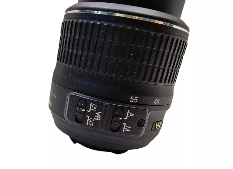 aparat-nikon-d3100-obiektyw-18-55mm-przekatna-ekranu-300