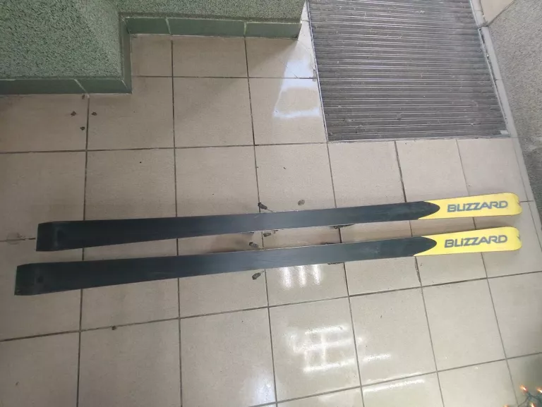 narty-blizzard-worldcup-edition-gsx20-zapiecie-salomon-synchro-center-kod-producenta-8a4264ca001